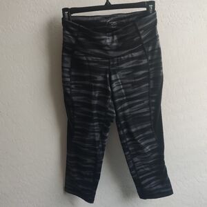 Old Navy Gently used Active Athleisure camo camouflage work out gym pants(2/$15)
